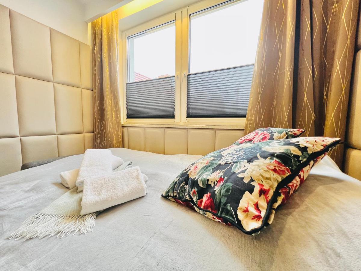 North Nest Luxury Suites Гданськ Екстер'єр фото